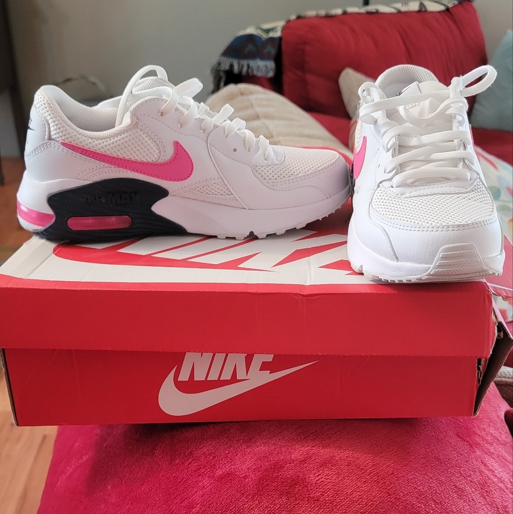 Nike air max excee